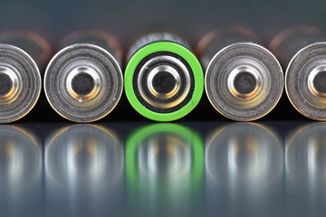 Alkaline battery aa size with leader single one