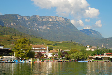 Fototapeta na wymiar Mountain panorama at Lake Kaltern, South Tyrol, Italy