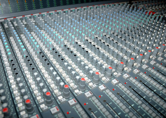 Sound mixing console