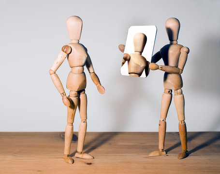 Gliederpuppen mit Spiegel