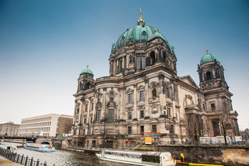 Fototapeta na wymiar Supreme Parish and Collegiate Church or also called Berlin Cathedral on a cold end of winter day 