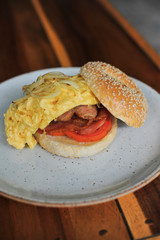 burger, hamburger, food, sandwich, bread, cheese, meat, cheeseburger, bun, beef, isolated, meal, fast, white, tomato, lettuce, snack, lunch, sesame, dinner, fast food, fat, salad, onion, breakfast