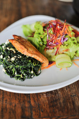 burger, hamburger, food, sandwich, bread, cheese, meat, cheeseburger, bun, beef, isolated, meal, fast, white, tomato, lettuce, snack, lunch, sesame, dinner, fast food, fat, salad, onion, breakfast