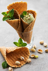 pistachio ice cream and mint