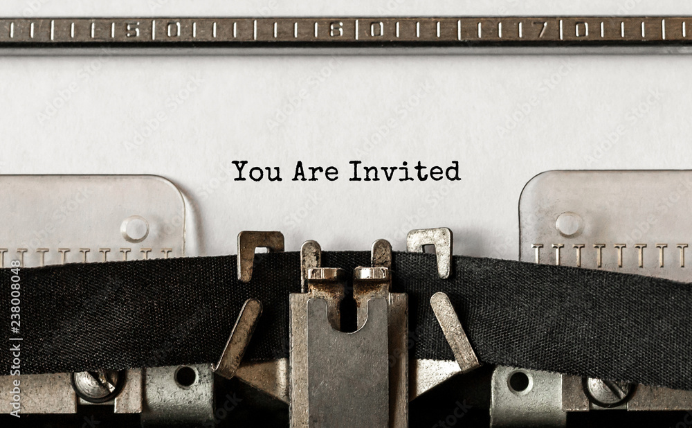 Fototapete text you are invited typed on retro typewriter