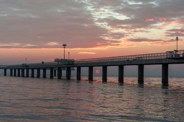 Fototapeta na wymiar Beautiful sunrise of the sea bridge