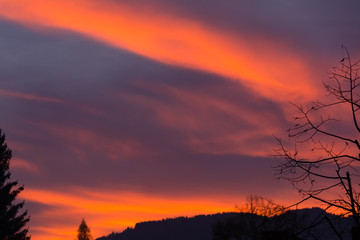 Obraz premium Abendhimmel über Kössen, Tirol
