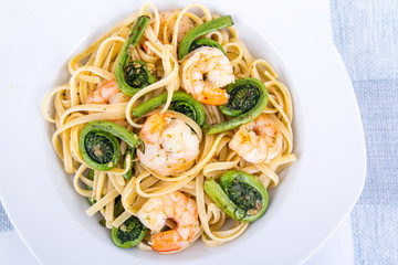 garlic linguini with shrimp and fern