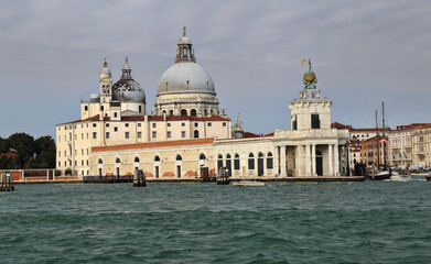 Fototapeta na wymiar Santa Maria della Salute church in Venice, Italy