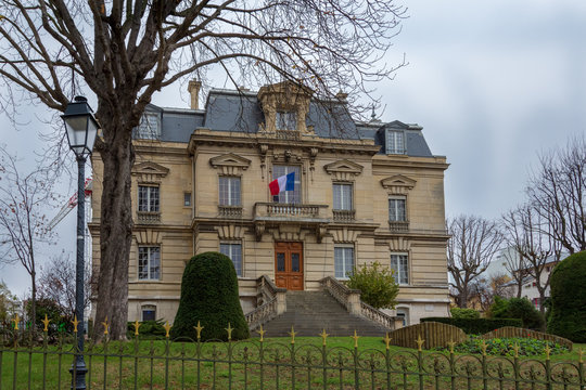 Mairie de Vanves, Hauts-de-Seine, France