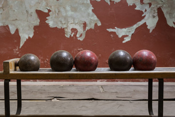 Impressionen in einer alten Kegelbahn