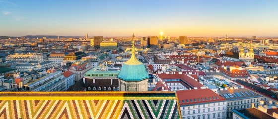 Poster Cityscape of Vienna at Sunset, Austria © tichr