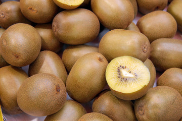 Sweet yellow kiwi fruit on the market