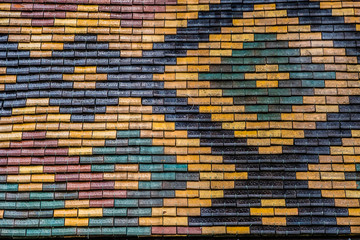 Tuiles vernissées colorées, Bourgogne France