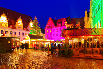 Meissen Weihnachtsmarkt - Meissen christmas market at night
