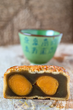 Chinesische Mondkuchen zum Mondfest