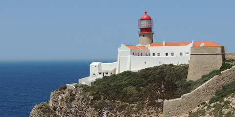 Fototapeta na wymiar lighthouse on coast of portugal: Sagres, Algarve