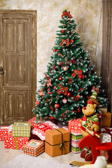 Christmas tree, gifts