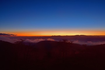 大台ケ原山で見たブルーモーメントの情景