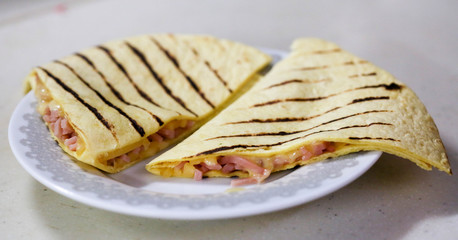 Quesadilla with ham and cheese