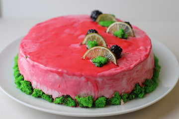 cake with strawberries and cream