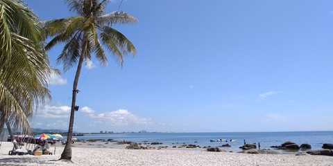 Blue sky and seaside, Thailand. Fresh tropical atmosphere.