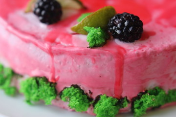 cake with strawberries and cream