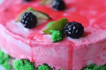 cake with strawberries and cream