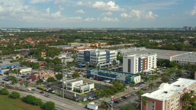 Aerial video Doral Park Center San Ignacio University