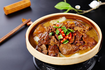 Riches and honour of beef pot