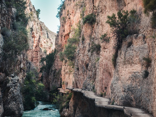 El Río Mundo a su paso por el Cañón de los Almadenes de Hellín