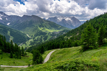 Fototapeta na wymiar Mountain landscape along the road to Colle dell'Assietta