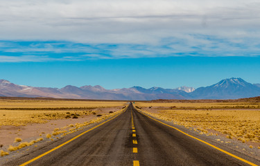 Fototapeta na wymiar Chile Atacama Desert Road