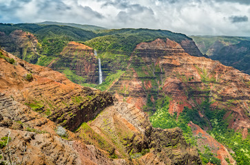 Waipoo Falls in Waimea Canyon, Kauia, Hawaii