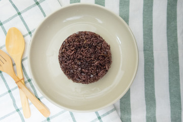 Jasmine rice or brown rice, healthy and diet food