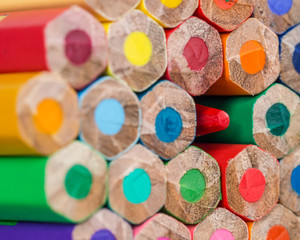 bottom of color pencil-3