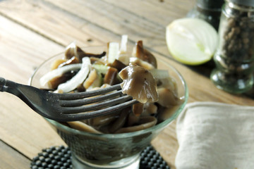pickled mushrooms with onions
