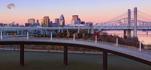 Moon rising above Louisville, Kentucky