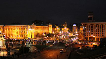 Fototapeta na wymiar Panorama of Independence Square in Kyiv at night. Lights of night city