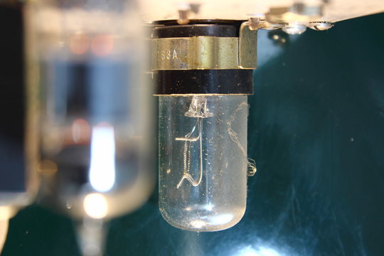 Vacuum tube , electron tube , thermionic valve
