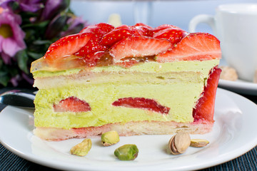 cake with strawberries and cream