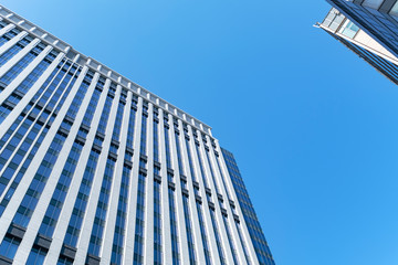 Obraz premium Office building with sky