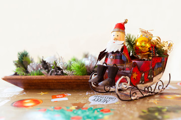 Santa Claus en su trineo el día de Navidad
