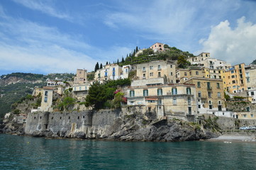 Fototapeta na wymiar The small town of Minori, in Italy, with its beautiful beach, is a perfect place for a holiday
