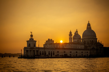 Obraz na płótnie Canvas Sunset over Santa Maria della Salute Venice, Italy