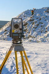 Assistant surveyor and surveying equipment for topographic and cadastral survey