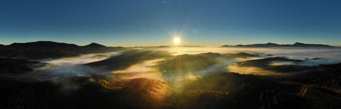 Carpathian mountain sunny landscape © Pakhnyushchyy