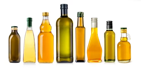 Fototapeten oil olive bottles isolated © AlenKadr