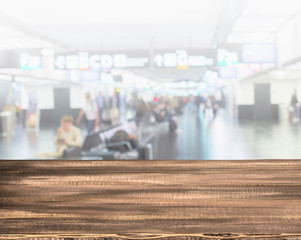 Obraz premium Empty wooden table a