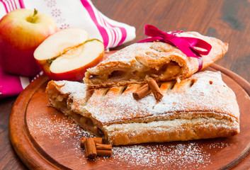 apple strudel with fresh apple and cinnamon